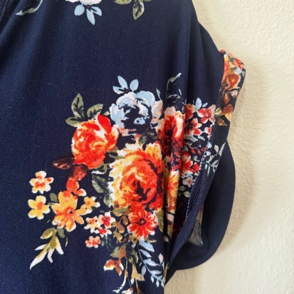 Dark Blue Floral Dress - Picture 5 of 8